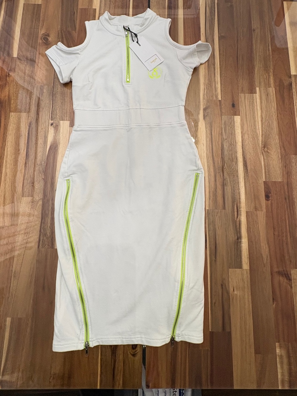 NWT Sz XS Diafora Luna Dress White Cold-Shoulder Midi Dress Neon Zip Accents